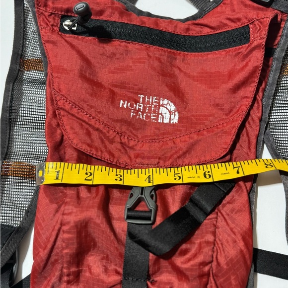 The North Face Hydration Backpack Red and Black Unisex - Picture 7 of 7